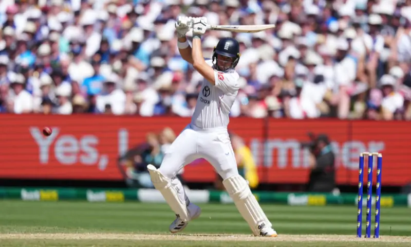 England&rsquo;s Jacob Bethell in action at the fourth Ashes Test at the Melbourne Cricket Ground in Melbourne, Australia on December 27, 2025. &mdash; Reuters/File