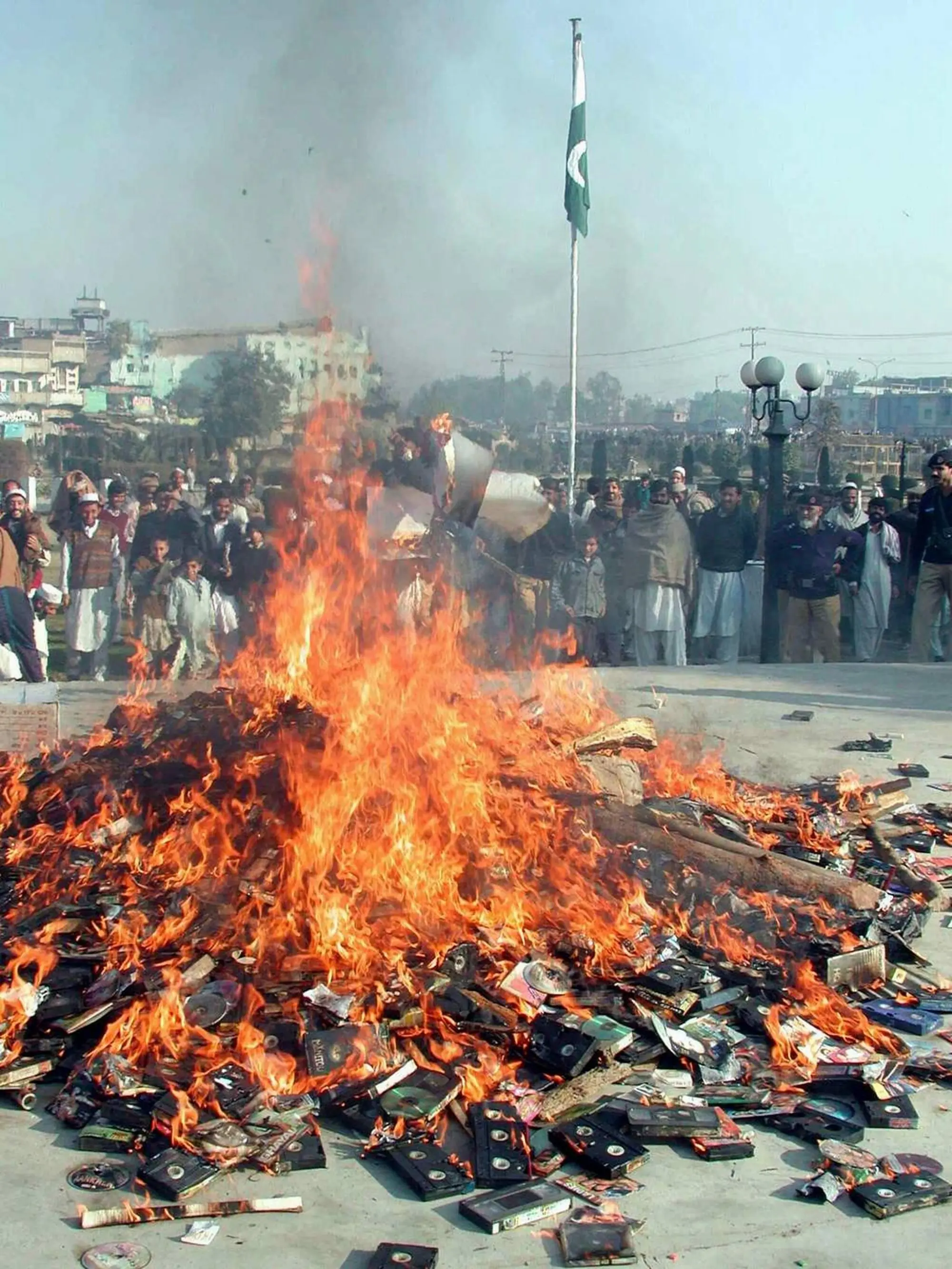 During the MMA government, music cassettes, CDs, DVDs and VHS tapes were publicly burned in Peshawar’s Jinnah Park after Friday prayers. At the very spot where Quaid-i-Azam once addressed the city, flames replaced melody, marking a moment when culture was condemned and Peshawar began to lose its plural, joyful voice.