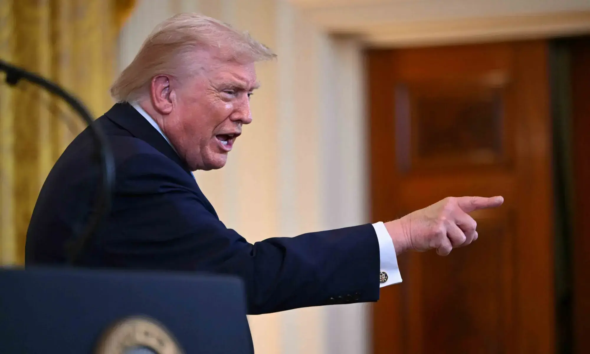 Trump vows to cut off Cuba&rsquo;s oil after toppling Venezuelan ally Maduro