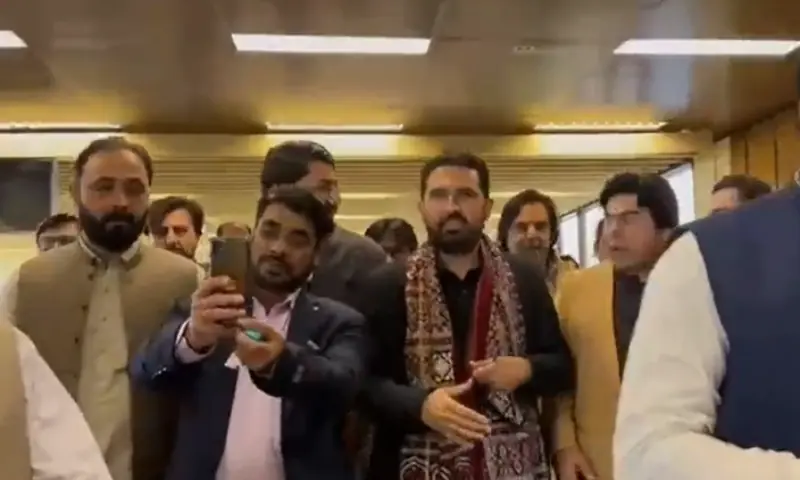 KP CM Sohail Afridi lands at the Karachi airport on Jan 15, 2026. — screengrab via X/PTIKPOfficial KP CM Sohail Afridi lands at the Karachi airport on Jan 15, 2026. — screengrab via X/PTIKPOfficial