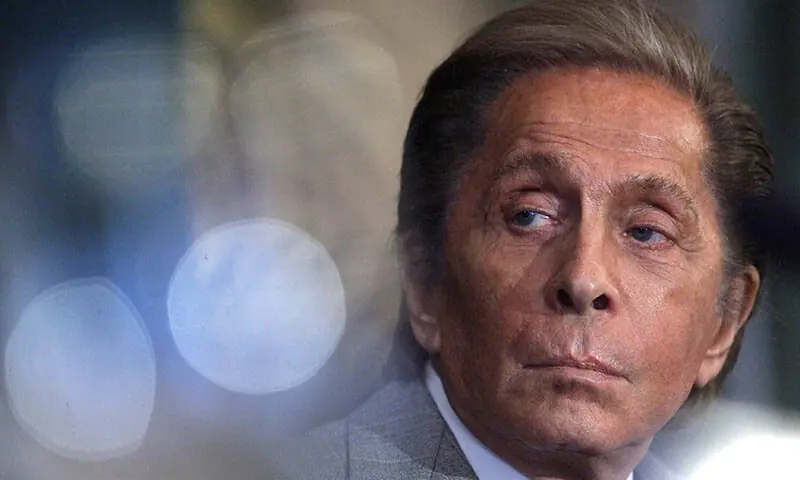 Fashion designer Valentino Garavani looks on during a news conference ahead of the New Year’s Concert 2010 in Vienna, Austria on December 28, 2009. — Reuters/File Fashion designer Valentino Garavani looks on during a news conference ahead of the New Year’s Concert 2010 in Vienna, Austria on December 28, 2009. — Reuters/File