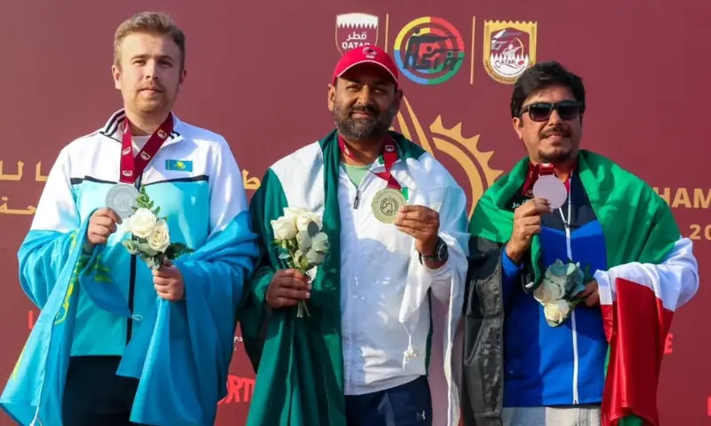 Muhammad Farrukh Nadeem poses with other medal winners for the Men&rsquo;s Trap event at the Asian Shotgun Championship. &mdash; Instagram/@asian_shooting