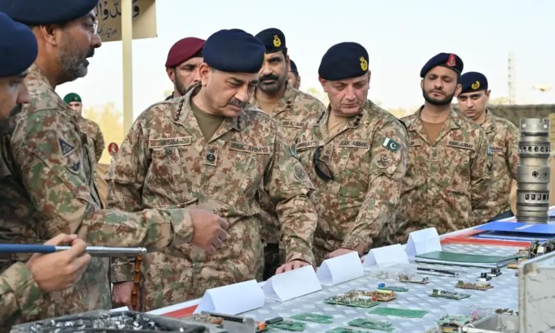 CDF and COAS Field Marshal Asim Munir visits Khairpur Tamewali in Punjab&rsquo;s Bahawalpur in this photo released on Jan 29, 2026. &mdash; ISPR