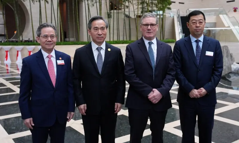 From left, Zheng Zeguang, Chinese ambassador to to Britain, Ren Hongbin, Chairman of the China Council for the Promotion of International Trade, Britain’s Prime Minister Keir Starmer and Ge Haijia on January 30, 2026. —Reuters
