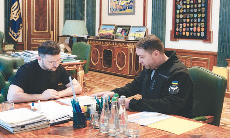 Ukraine’s President Volodymyr Zelensky (left) meets Kyrylo Budanov, the new chief of the Military Intelligence service. Budanov succeeded Andriy Yermak, who resigned in November over a corruption scandal.—AFP Ukraine’s President Volodymyr Zelensky (left) meets Kyrylo Budanov, the new chief of the Military Intelligence service. Budanov succeeded Andriy Yermak, who resigned in November over a corruption scandal.—AFP