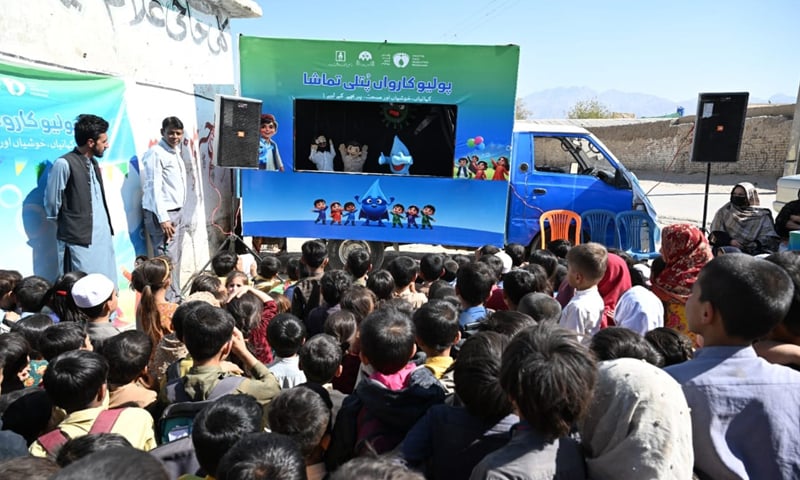 A PUPPET show was organised in Quetta during an anti-polio campaign to raise awareness about the importance of polio drops and vaccination. — Dawn A PUPPET show was organised in Quetta during an anti-polio campaign to raise awareness about the importance of polio drops and vaccination. — Dawn