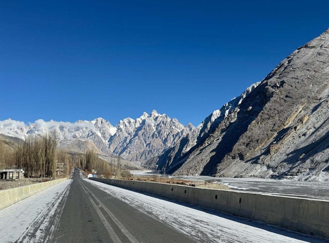 A VIEW of the Karakoram Highway in Gulmit, Gojal, after light snowfall in the area.&mdash;Jamil Nagri