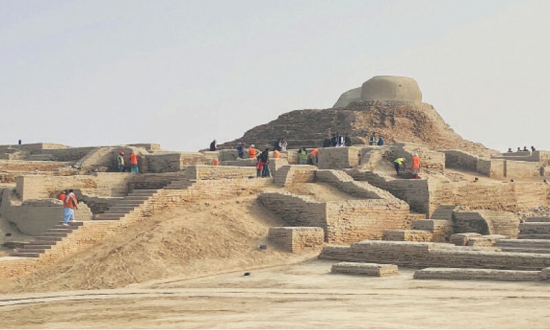 EXPERTS continue work to discover more artefacts at Mohenjo-Daro on Sunday.&mdash;Dawn
