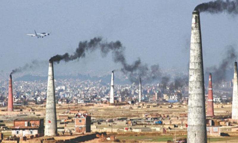 Brick kilns are among the major contributors to the country’s deteriorating air quality.
—Courtesy The Kathmandu Post Brick kilns are among the major contributors to the country’s deteriorating air quality.
—Courtesy The Kathmandu Post