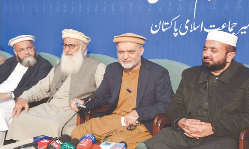 Emir of Jamaat-i-Islami Hafiz Naeemur Rehman addresses a presser in Peshawar on Wednesday. — White Star Emir of Jamaat-i-Islami Hafiz Naeemur Rehman addresses a presser in Peshawar on Wednesday. — White Star