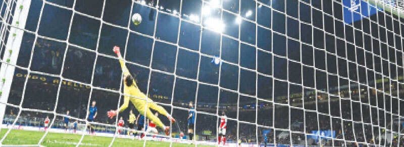 MILAN: Inter Milan goalkeeper Yann Sommer fails to save a shot by Arsenal&rsquo;s Viktor Gyokeres during their UEFA Champions League match at San Siro.&mdash;AFP