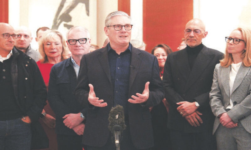 Britain&rsquo;s Prime Minister Keir Starmer speaks to members of a business delegation during his visit to China.&mdash;Reuters
