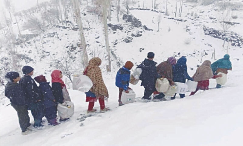 Gilgit-Baltistan continues to suffer as roads remain inaccessible Gilgit-Baltistan continues to suffer as roads remain inaccessible