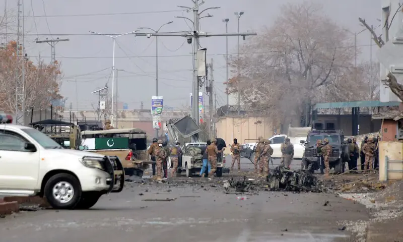 Army soldiers gather at the site, following millitant attacks, in Quetta, Pakistan on January 31, 2026. &mdash; Reuters/ File