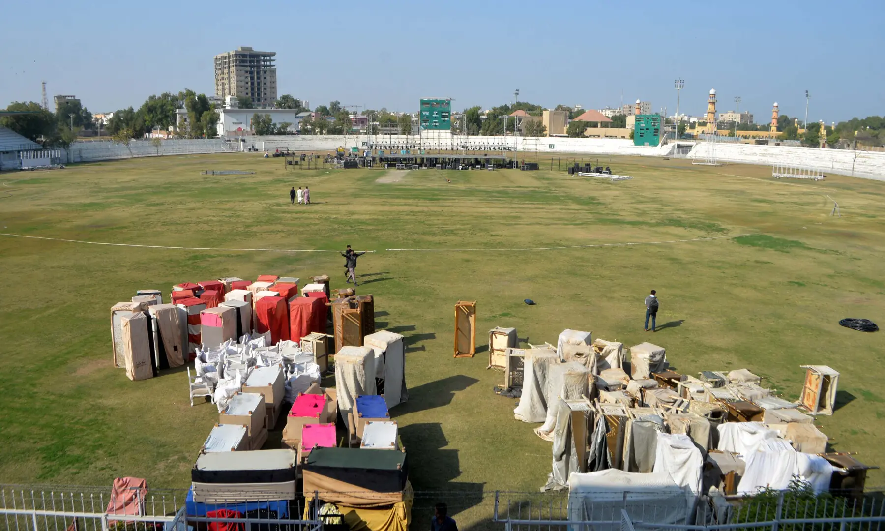  Logistical arrangements, including a stage, are being made for the unveiling of the PSL Hyderabad team&rsquo;s logo at Niaz Stadium. &mdash; Umair Ali Rajput 