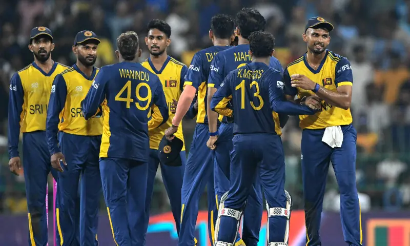 Sri Lanka&rsquo;s captain Dasun Shanaka (R) celebrates with teammates after his team&rsquo;s win in the 2026 ICC Men&rsquo;s T20 Cricket World Cup group stage match between Sri Lanka and Ireland at the R Premadasa Stadium in Colombo on February 8, 2026. &mdash; AFP