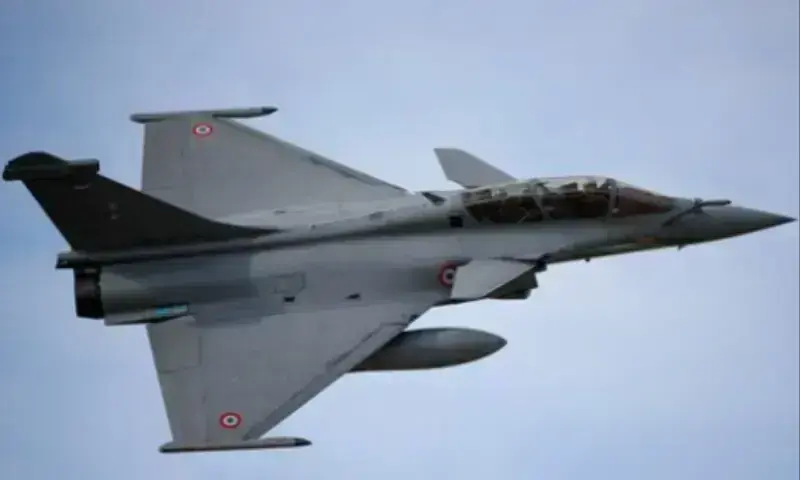 A French Air Force Rafale fighter performs during a presentation of the French Air and Space Army at the BA 105 Evreux-Fauville Air Force Base, France, October 15, 2020. —Reuters/File A French Air Force Rafale fighter performs during a presentation of the French Air and Space Army at the BA 105 Evreux-Fauville Air Force Base, France, October 15, 2020. —Reuters/File