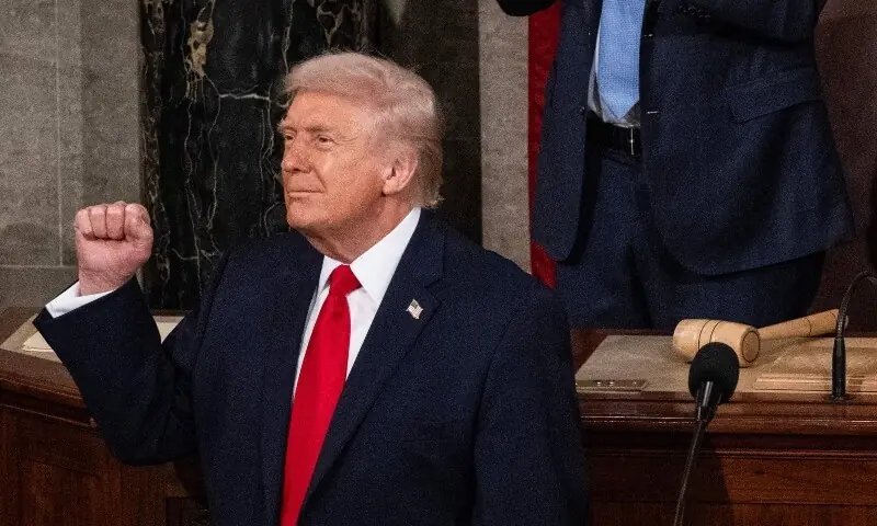 US President Donald Trump and Vice President JD Vance applaud US Army Chief Warrant Officer Eric Slover (off frame), wounded in the Maduro raid, as he receives the Medal of Honor during the State of the Union at the US Capitol in Washington, February 24, 2026. &mdash;Reuters