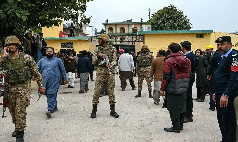 Security personnel stand guard outside an imambargah following an explosion, in Islamabad on February 6, 2026. &mdash;AFP/File