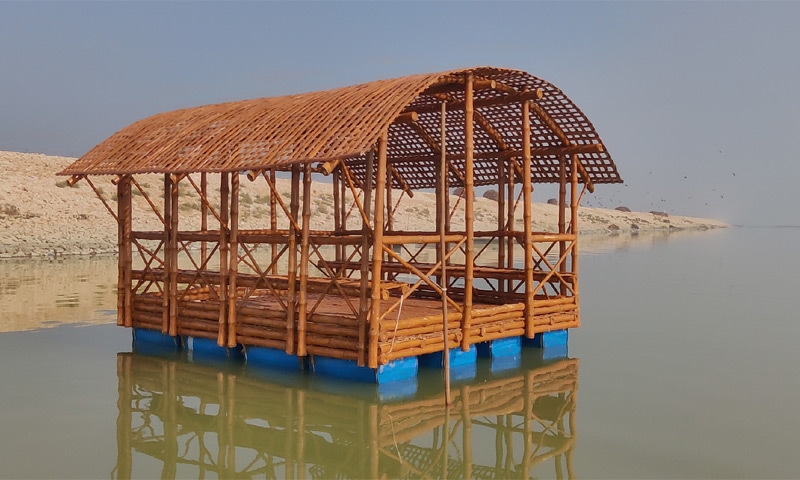  (Left) Newly built houseboats. (Right) A bamboo floating structure built for schooling and community activities | Heritage Cell-DAPNED 