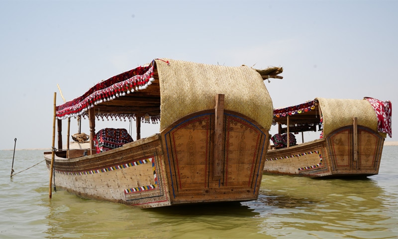  (Left) Newly built houseboats. (Right) A bamboo floating structure built for schooling and community activities | Heritage Cell-DAPNED 