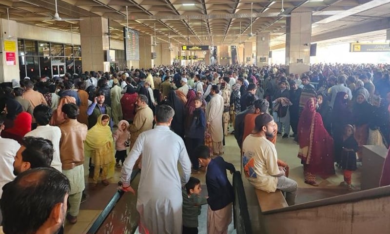THESE photos show how things have changed at Karachi airport over the past month: the photo on the left, posted by an X user on Feb 8, shows an overcrowded terminal.&mdash; X/rabiaazfar / Dawn