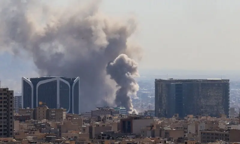 A plume of smoke rises following reported explosions in Tehran on March 1, 2026. Ayatollah Ali Khamenei, Iran&rsquo;s supreme leader since 1989 and sworn enemy of the West, was killed in the opening salvo of a massive US and Israeli attack, sparking a new wave of retaliatory missile strikes from Tehran on March 1. &mdash;AFP