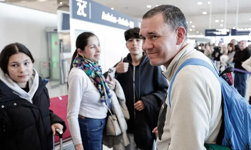 Passengers arrive after disembarking from a flight coming from Amman at Roissy-Charles de Gaulle Airport on the outskirts of Paris, France on March 3. &mdash; AFP