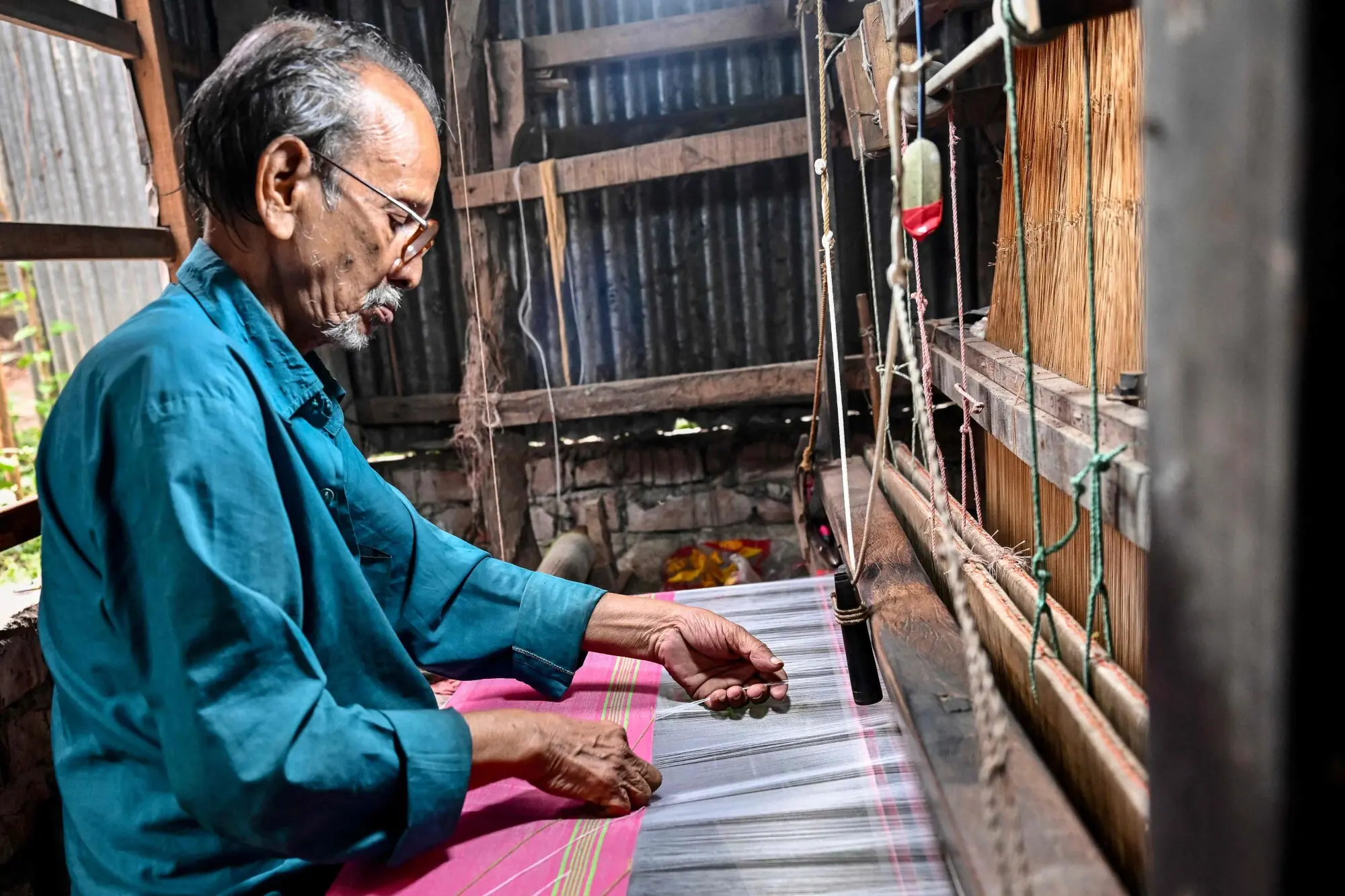 Bangladesh&rsquo;s Tangail sari is fighting for survival