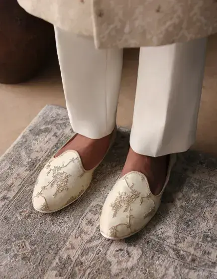 Khussas are criminally underutilised on Eid. Photo: J. Junaid Jamshed 