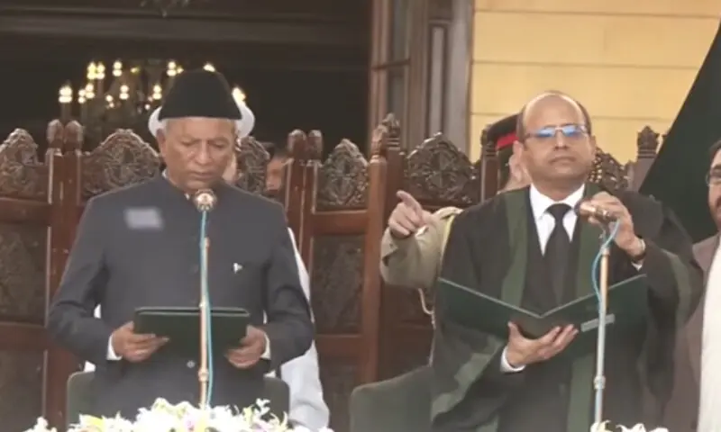 PML-N leader Nehal Hashmi being sworn in as the Sindh governor on March 13 in Karachi. &mdash; DawnNewsTV