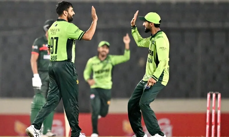 Pakistan&rsquo;s Haris Rauf (L) celebrates with teammates after the dismissal of Bangladesh&rsquo;s Towhid Hridoy during the second one-day international (ODI) cricket match between Bangladesh and Pakistan at Sher-e-Bangla National Stadium in Mirpur on March 13, 2026.