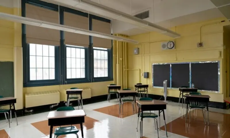 Students&rsquo; desk adhere to social distancing requirements in a classroom during a news conference at New Bridges Elementary School, ahead of schools reopening, in the Brooklyn borough of New York City, amid the coronavirus disease (COVID-19) outbreak in New York, US, August 19, 2020. &mdash;Reuters/File
