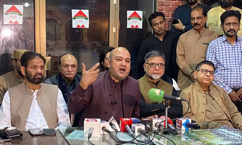 LEADER of the opposition in Sindh Assembly Ali Khurshidi speaks at a press conference in Hyderabad on Thursday.&mdash;Dawn