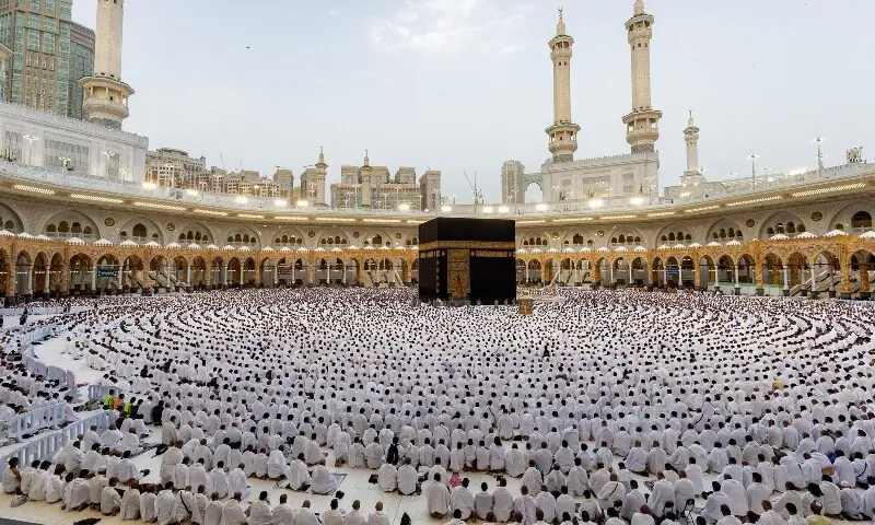 Muslims gather around the Holy Kaaba at the Grand Mosque complex in Makkah on March 20, 2026 for the early morning prayers for Eidul Fitr. &mdash; AFP