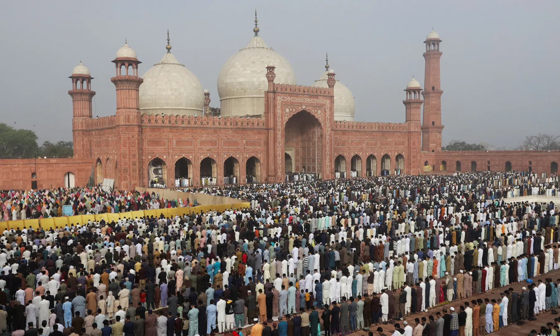 President, PM call for greater unity among Muslims as nation marks Eidul Fitr in &lsquo;testing times&rsquo;