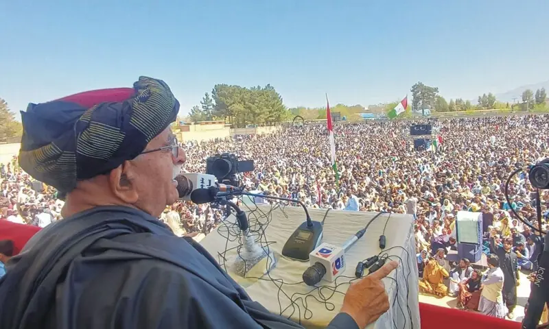 MAHMOOD Khan Achakzai addresses a public meeting in Pishin.&mdash;Dawn