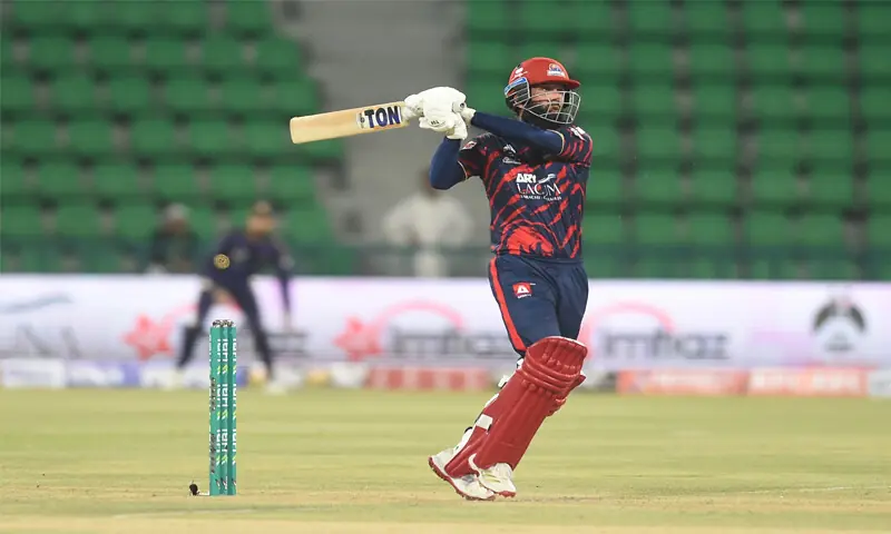 KARACHI Kings batter Moeen Ali plays a shot during the Pakistan Super League match against Quetta Gladiators at the Gaddafi Stadium on Friday.—Murtaza Ali/White Star KARACHI Kings batter Moeen Ali plays a shot during the Pakistan Super League match against Quetta Gladiators at the Gaddafi Stadium on Friday.—Murtaza Ali/White Star