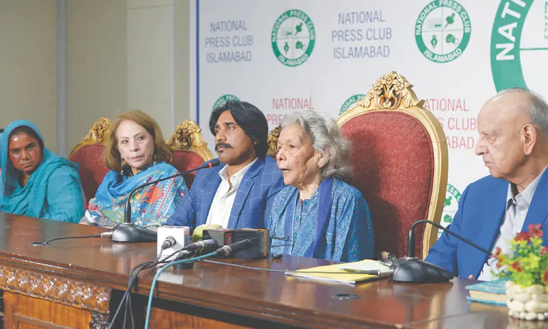 HRCP Vice Chairperson Nasreen Azhar along with other rights activists addresses a press conference on the ongoing eviction of katchi abadis at the National Press Club in Islamabad on Sunday. &mdash; White Star