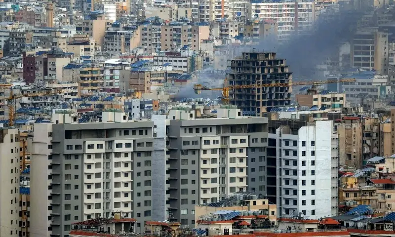 Smoke rises from the site of an Israeli airstrike that targeted an area in Beirut&rsquo;s southern suburbs on March 30, 2026. &mdash;AFP