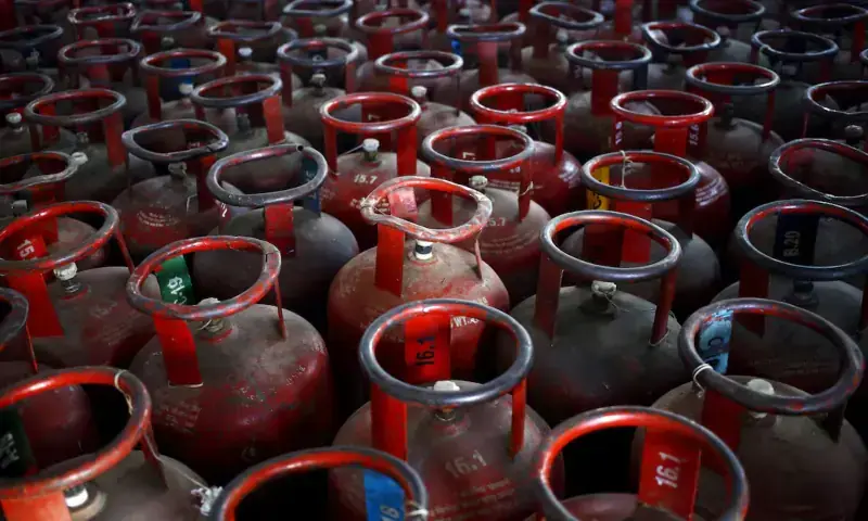 Liquefied Petroleum Gas (LPG) cylinders are seen at a gas distribution centre. — Reuters/File Liquefied Petroleum Gas (LPG) cylinders are seen at a gas distribution centre. — Reuters/File