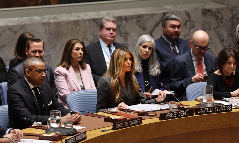 NEW YORK: US First Lady Melania Trump presides over a panel on education’s role in “advancing tolerance and world peace”.—AFP NEW YORK: US First Lady Melania Trump presides over a panel on education’s role in “advancing tolerance and world peace”.—AFP