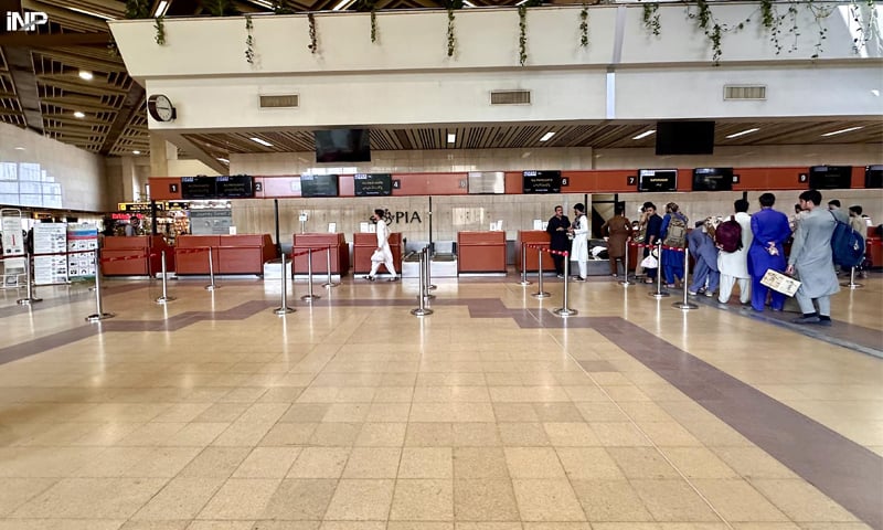 The otherwise bustling departure lounge of Karachi airport gives a deserted look as air operations have been severely affected in the region following the US-Israel attack on Iran.—INP