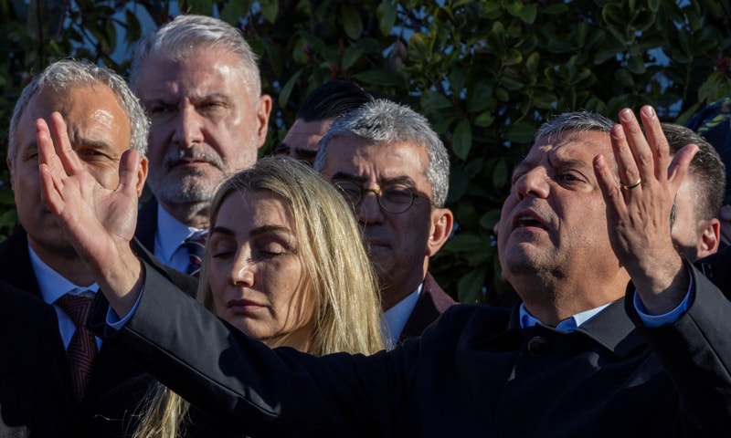 Ozgur Ozel, leader of the opposition Republican People’s Party, and Dilek Imamoglu, wife of jailed Istanbul mayor Ekrem Imamoglu, address the media after attending the first day of the trial—Reuters Ozgur Ozel, leader of the opposition Republican People’s Party, and Dilek Imamoglu, wife of jailed Istanbul mayor Ekrem Imamoglu, address the media after attending the first day of the trial—Reuters