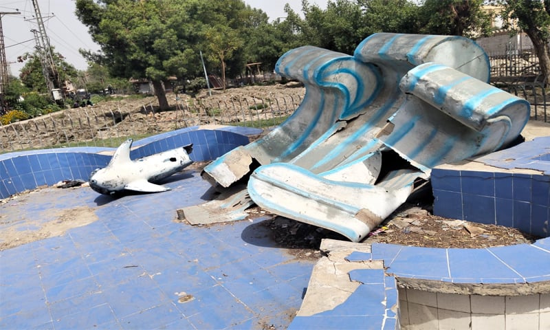 THE dismantled structures at Qazi Fazlullah Park in Larkana.&mdash;Dawn