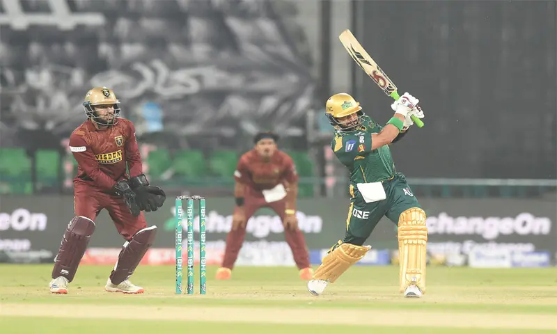 LAHORE: Multan Sultans opener Sahibzada Farhan plays a shot during the HBL Pakistan Super League match against Hyderabad Kingsmen at the Gaddafi Stadium on Wednesday.—Murtaza Ali/White Star LAHORE: Multan Sultans opener Sahibzada Farhan plays a shot during the HBL Pakistan Super League match against Hyderabad Kingsmen at the Gaddafi Stadium on Wednesday.—Murtaza Ali/White Star