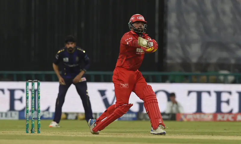 ISLAMABAD United captain Shadab Khan plays a shot during the Pakistan Super League match against Quetta Gladiators at the Gaddafi Stadium on Thursday.&mdash;White Star