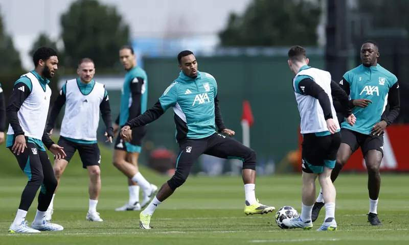 LIVERPOOL: Players of Liverpool in action during a practice session at the AXA Training Centre on Tuesday.—Reuters LIVERPOOL: Players of Liverpool in action during a practice session at the AXA Training Centre on Tuesday.—Reuters