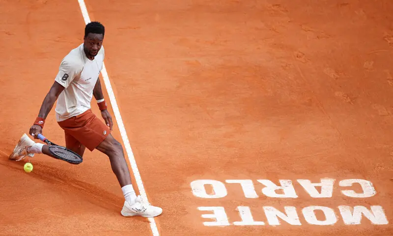 FRANCE&rsquo;S Gael Monfils hits a return against Alexander Bublik of Kazakhstan during their Monte Carlo Masters round-of-64 match at the Monte-Carlo Country Club on Tuesday.&mdash;AFP