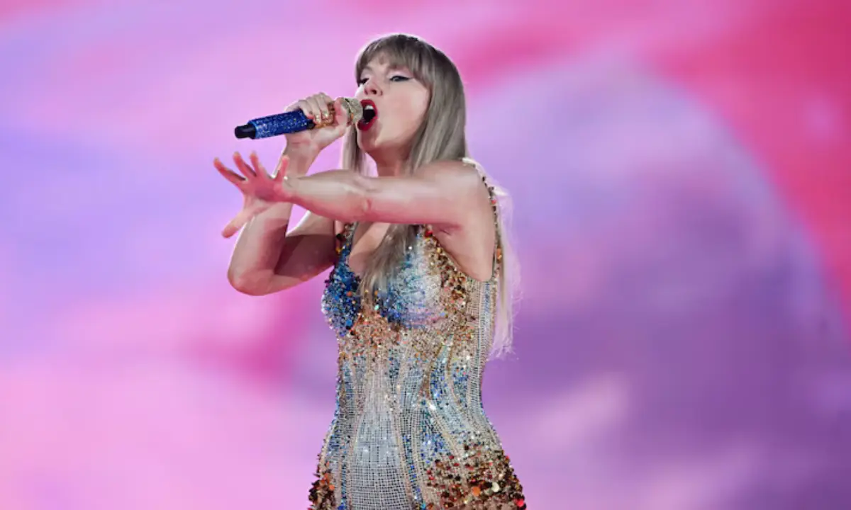 Taylor Swift leads nominations for American Music Awards with eight nods